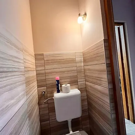 Apartment Fa Szamar Vendeghaz