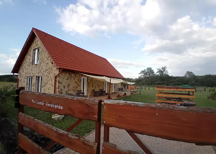 Apartment Fa Szamar Vendeghaz *